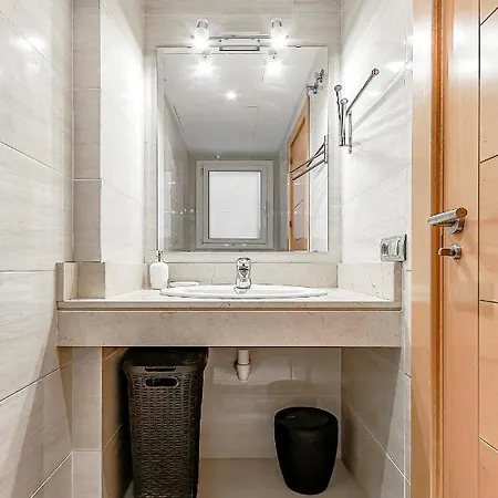 Ocean View Townhouse Arena *
