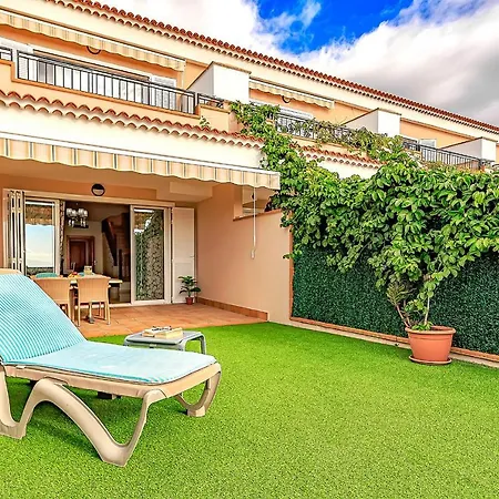 Ocean View Townhouse Arena Apartment