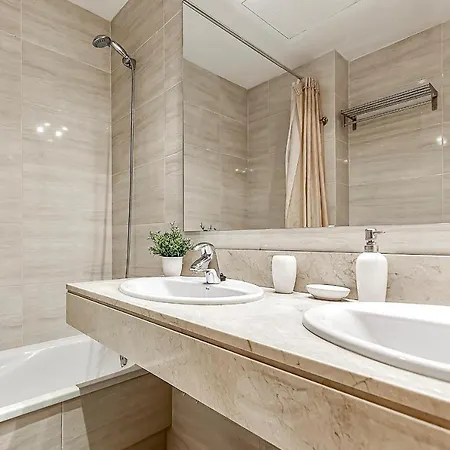 Ocean View Townhouse Arena Apartment