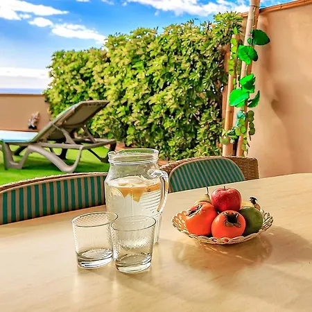 Ocean View Townhouse Arena